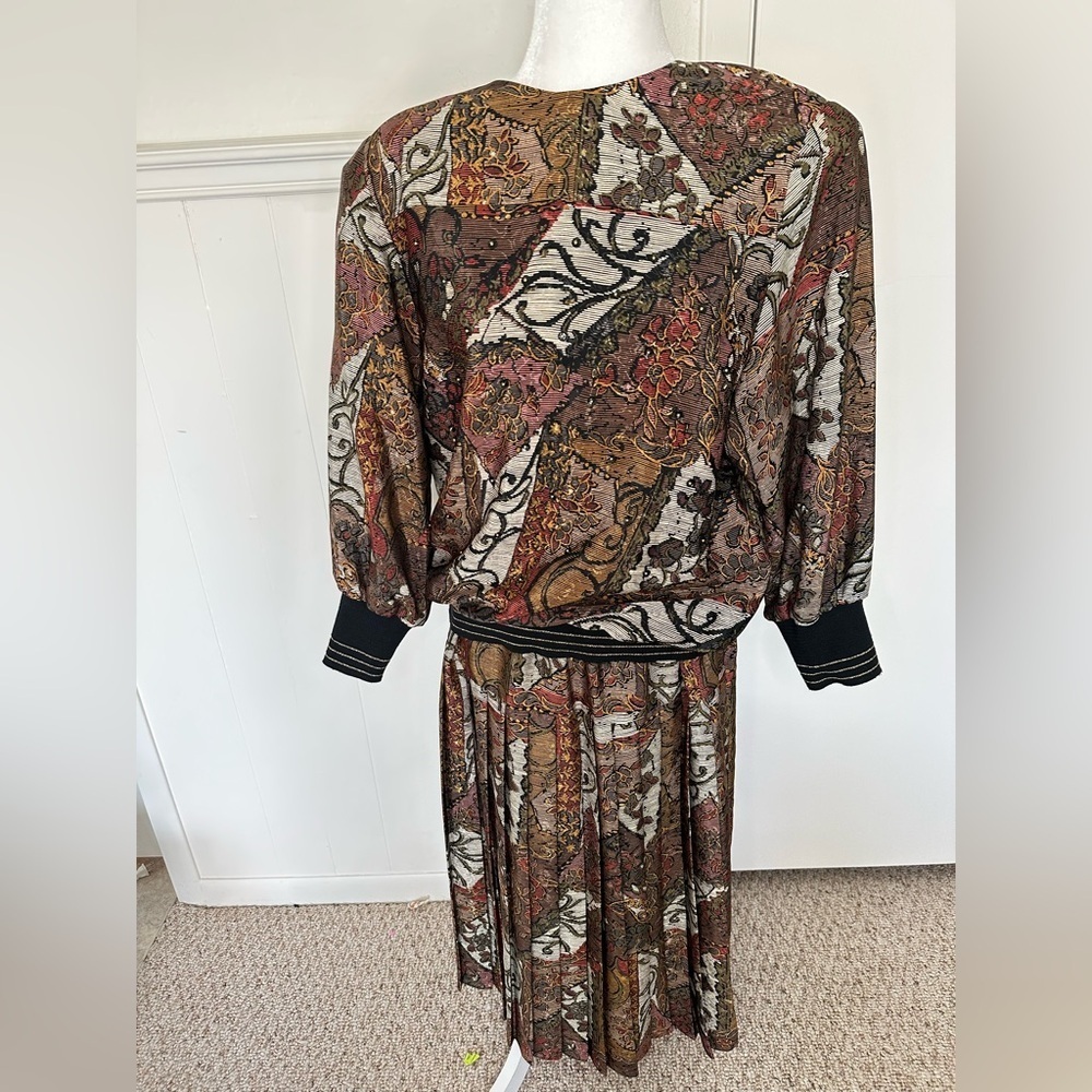Johanna York Brown and Black Ruched Bishop Sleeve set size 14